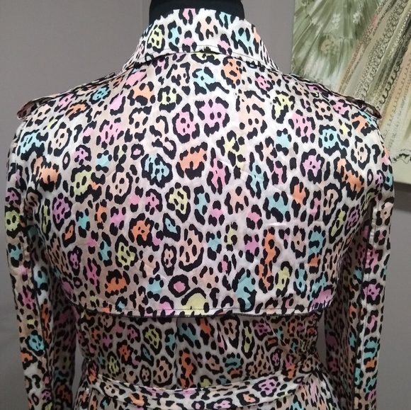 BCBG Maxazria Multi Color Animal Print Trench Style Duster - Picture 7 of 16